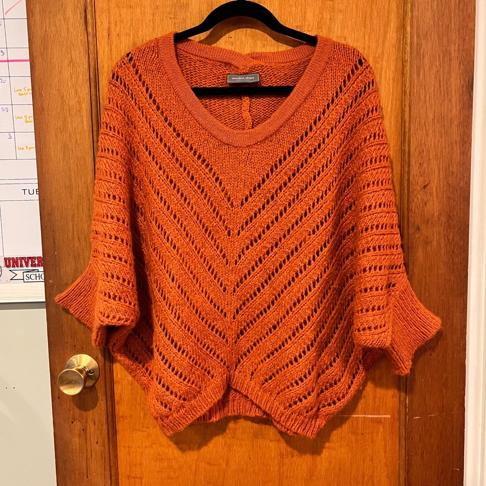 Wooden ships sweater burnt orange size med / large‎ batwing dolman shirt sleeve